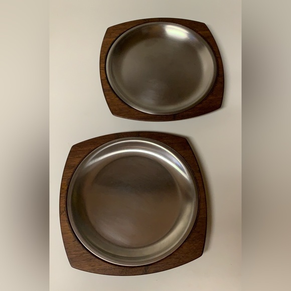 Set of 2 Vintage Mid Century Modern Genuine Walnut Steel Sizzler Plates - Picture 6 of 16